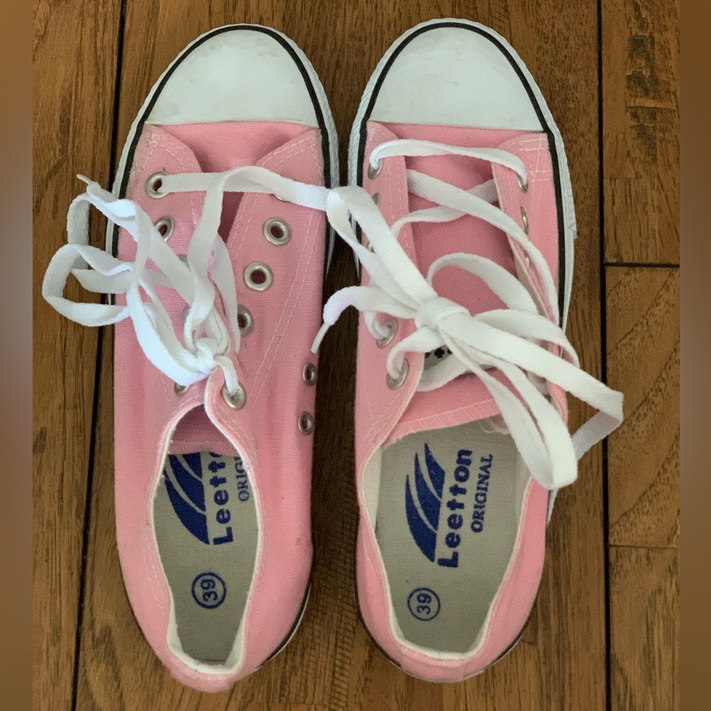 PINK LOW RISE CANVAS RUNNERS |  Women’s Pink Canvas Shoes Sz 39